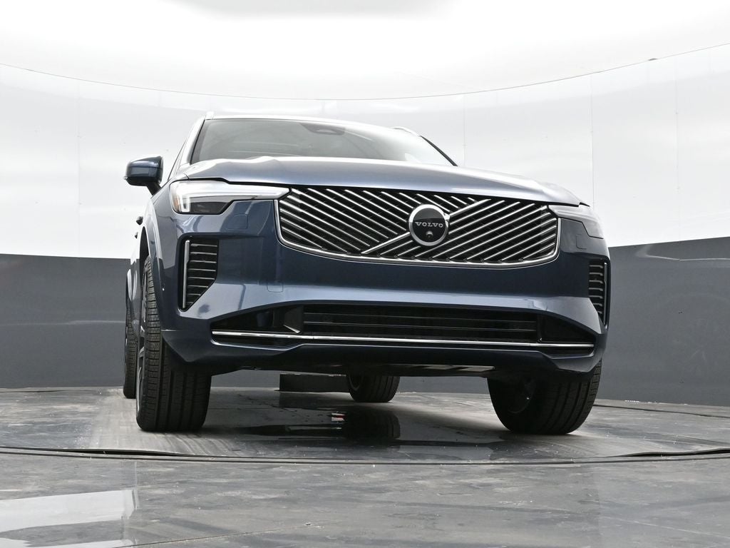 2026 Volvo XC90 B5 Plus