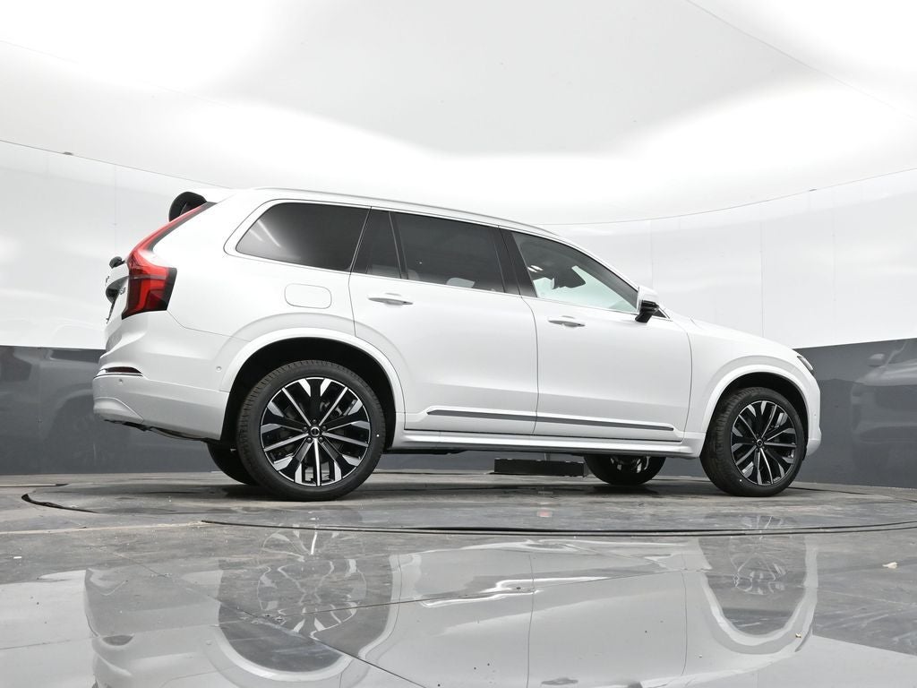 2026 Volvo XC90 B5 Plus