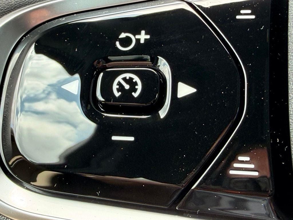 2026 Volvo XC90 B5 Core