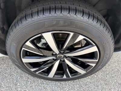 2026 Volvo XC90 B5 Core