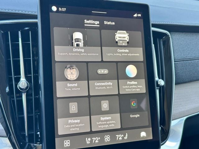 2026 Volvo XC90 B5 Core