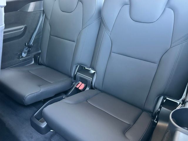 2026 Volvo XC90 B5 Core