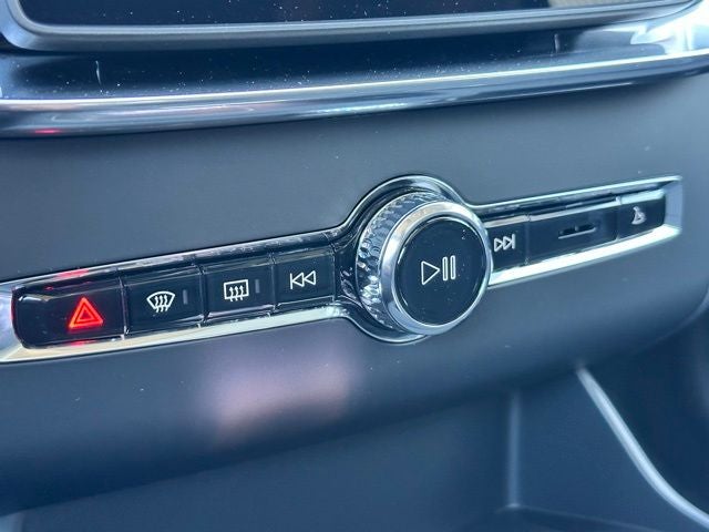 2026 Volvo XC90 B5 Core