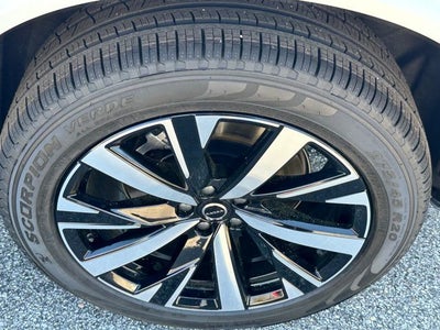 2026 Volvo XC90 B5 Core