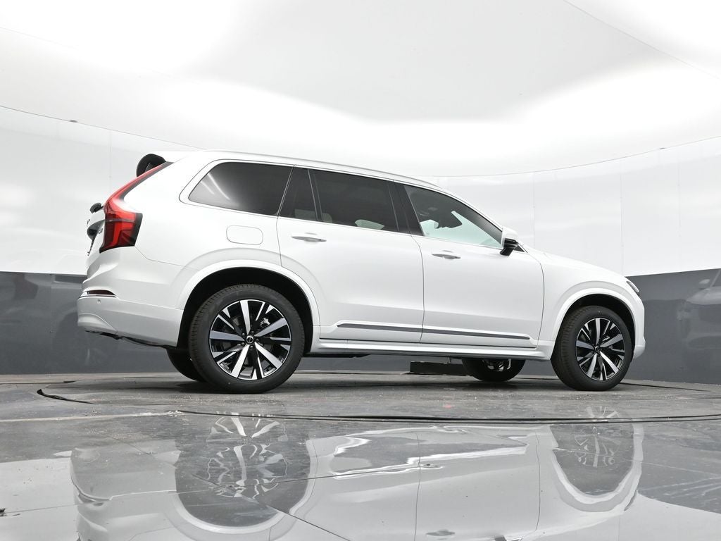2026 Volvo XC90 B5 Core