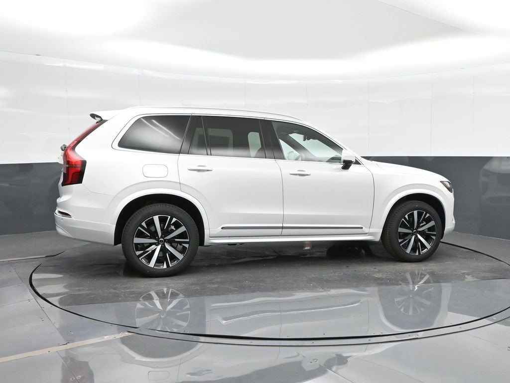 2026 Volvo XC90 B5 Core