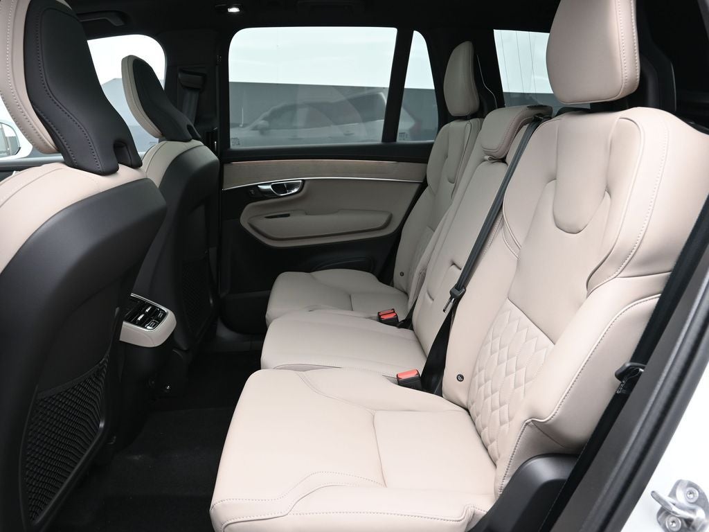 2026 Volvo XC90 B5 Core