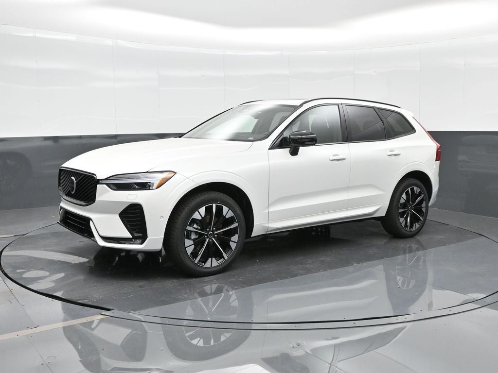 2026 Volvo XC60 B5 Plus