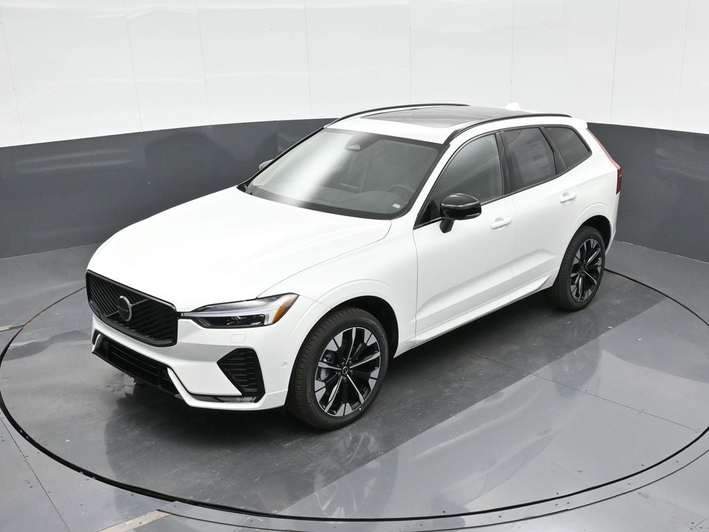 2026 Volvo XC60 B5 Plus