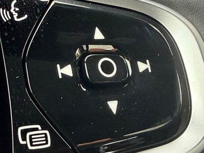 2026 Volvo XC60 B5 Ultra Black Edition