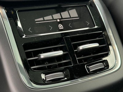 2026 Volvo XC60 B5 Ultra Black Edition