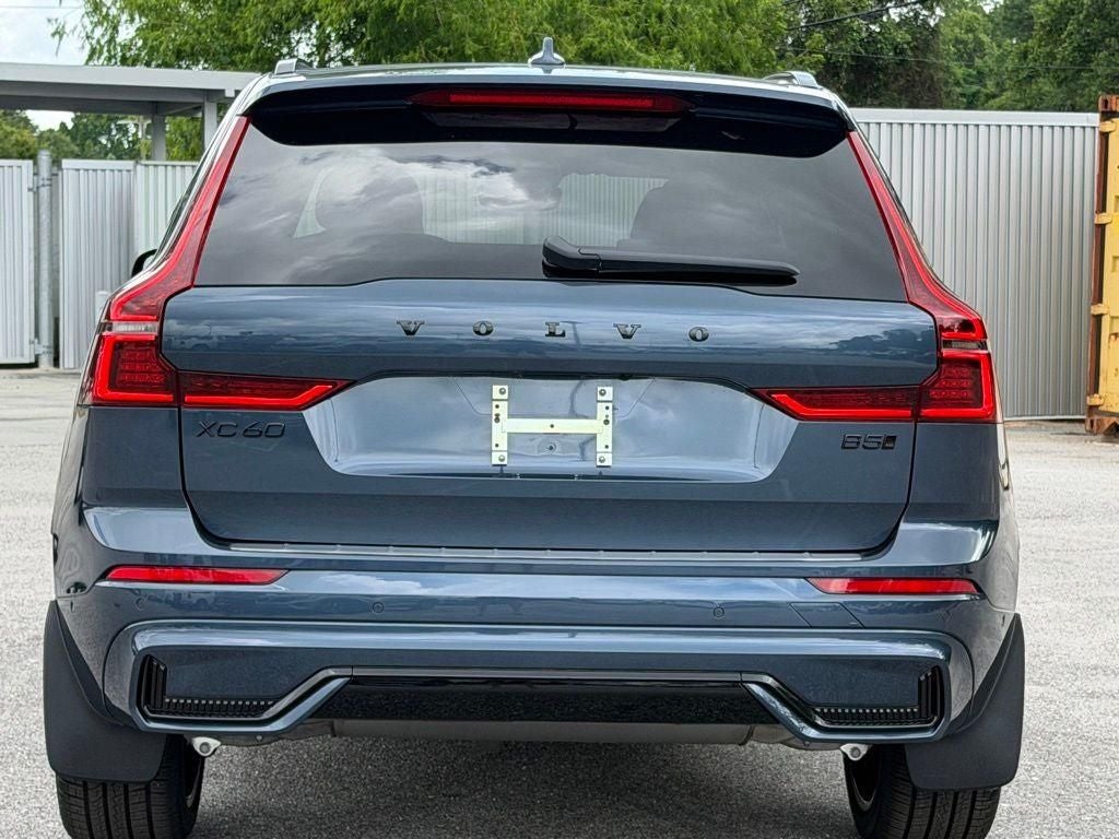 2026 Volvo XC60 B5 Ultra Black Edition