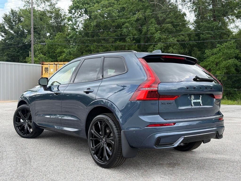 2026 Volvo XC60 B5 Ultra Black Edition