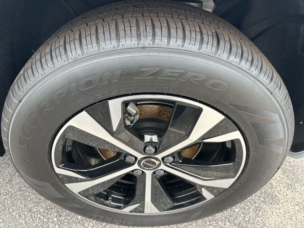 2026 Volvo XC60 B5 Core