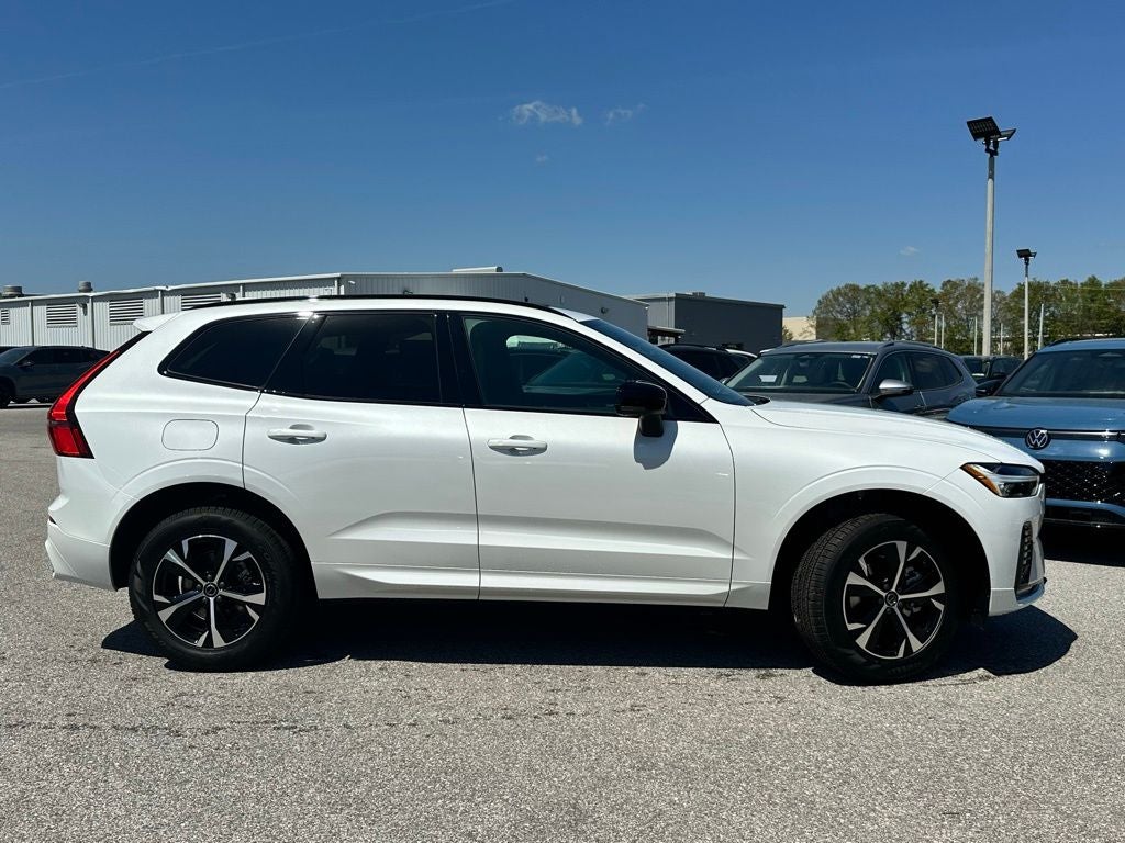 2026 Volvo XC60 B5 Core
