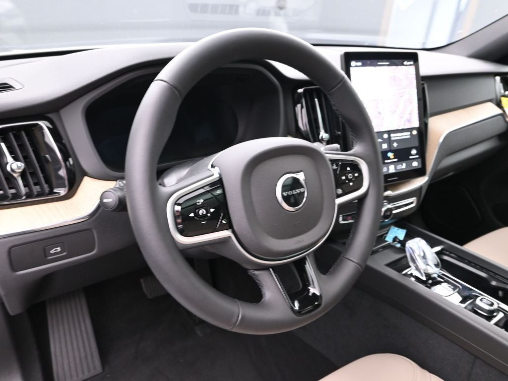 2026 Volvo XC60 B5 Core