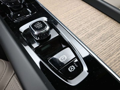 2026 Volvo XC60 B5 Core