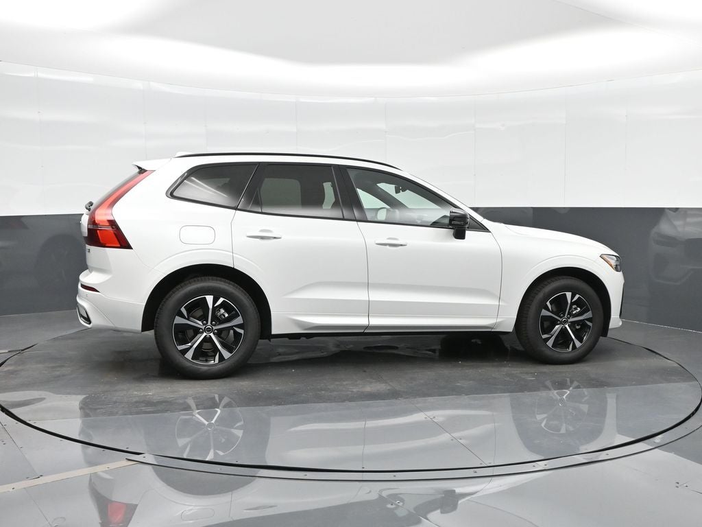 2026 Volvo XC60 B5 Core