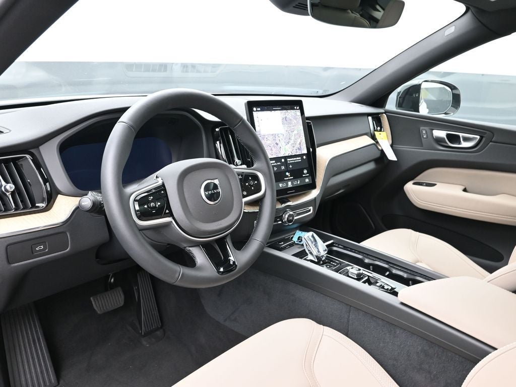 2026 Volvo XC60 B5 Core