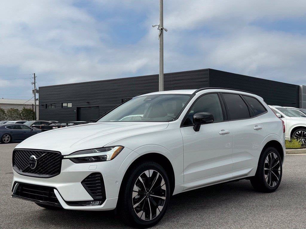2027 Volvo XC60 B5 Plus