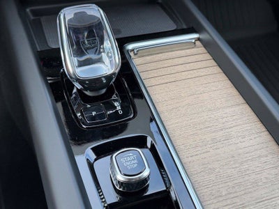 2027 Volvo XC60 B5 Plus