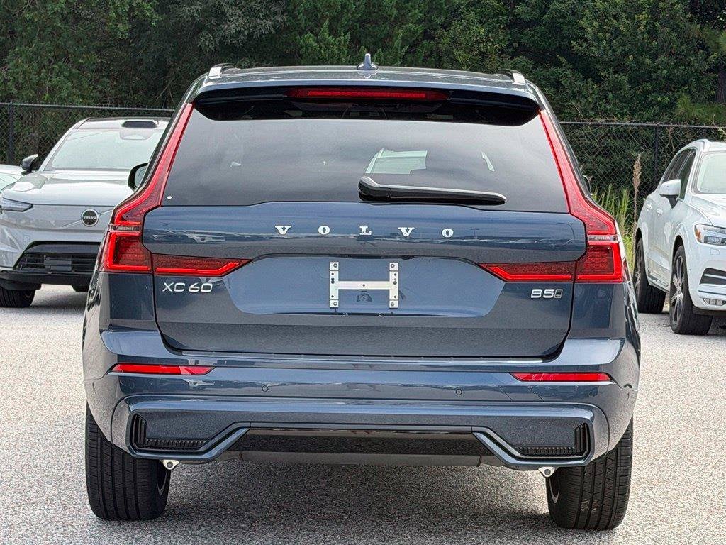 2027 Volvo XC60 B5 Plus