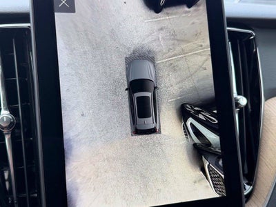 2027 Volvo XC60 B5 Plus