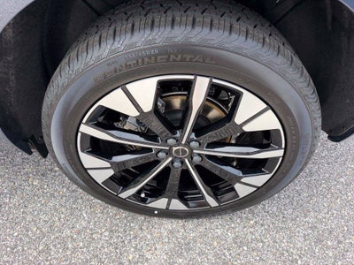 2027 Volvo XC60 B5 Plus
