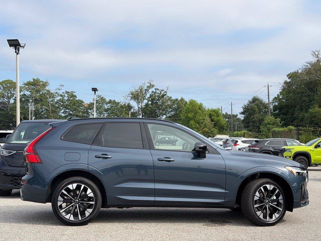 2027 Volvo XC60 B5 Plus