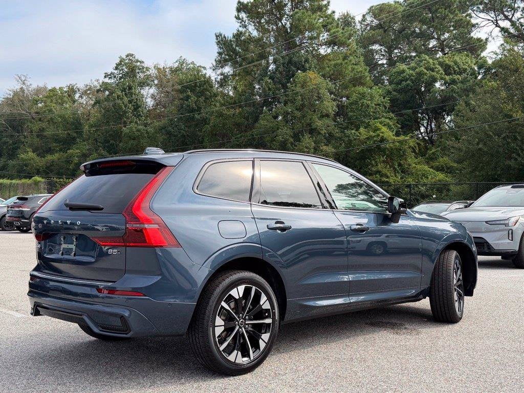2027 Volvo XC60 B5 Plus