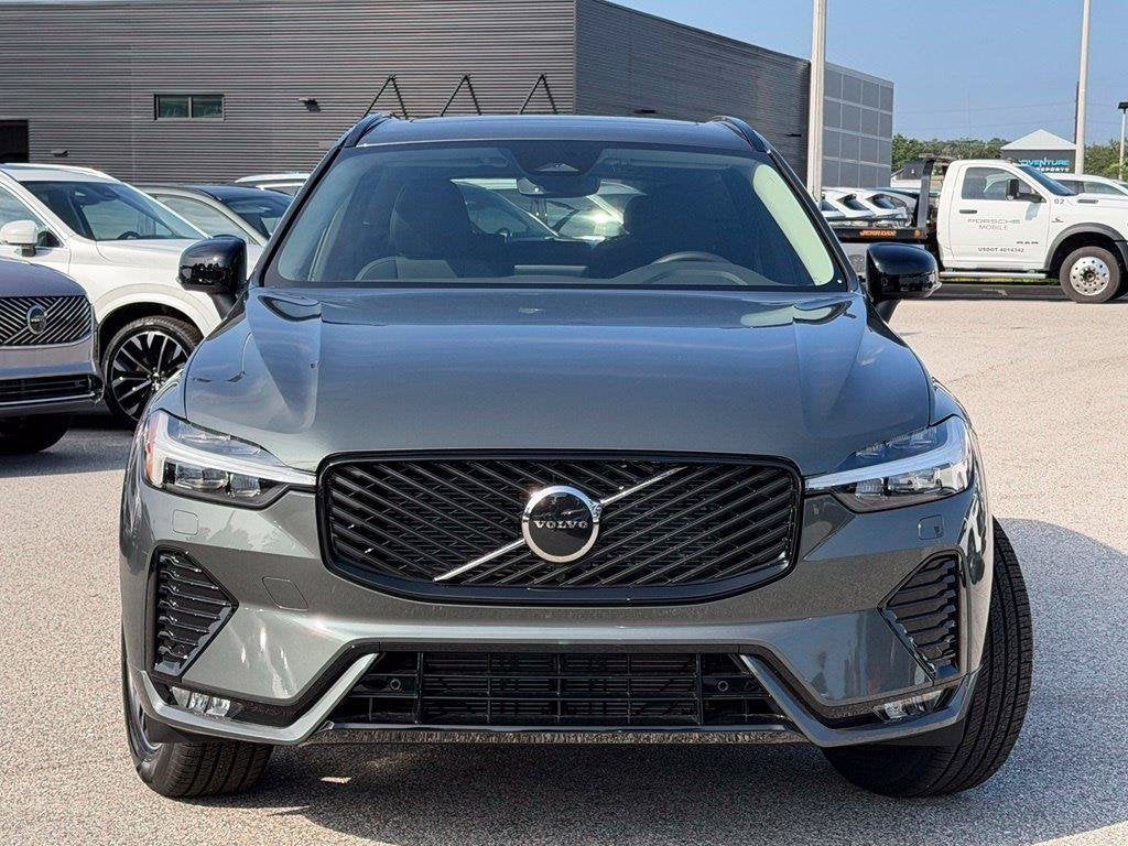 2027 Volvo XC60 B5 Core