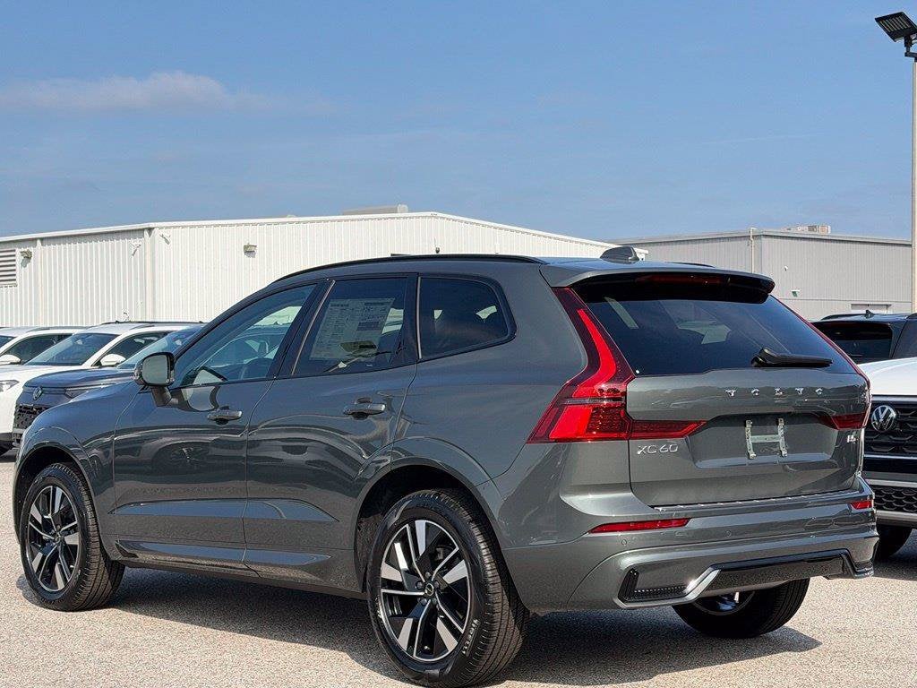 2027 Volvo XC60 B5 Core