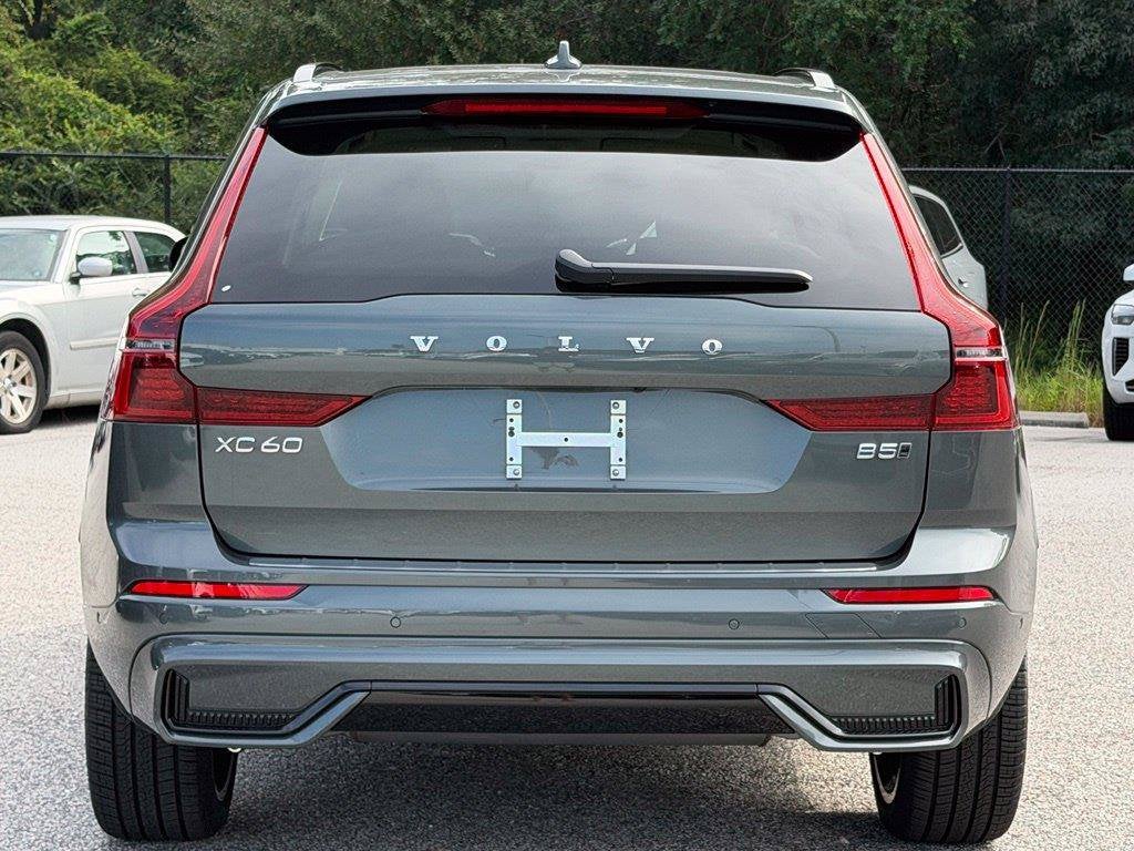 2027 Volvo XC60 B5 Ultra