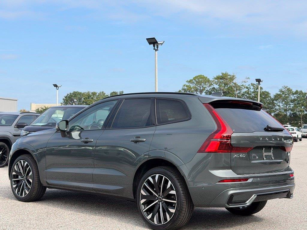 2027 Volvo XC60 B5 Ultra