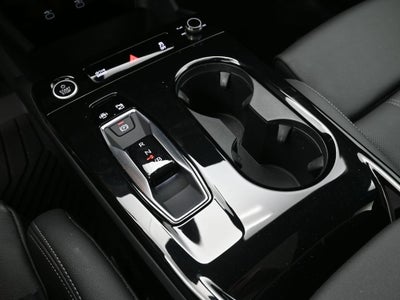 2025 Audi Q6 e-tron Premium Plus quattro