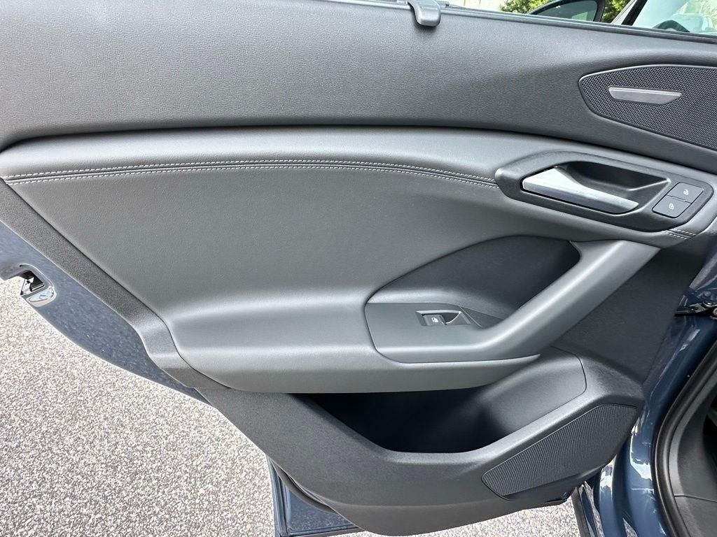 2025 Audi Q6 e-tron Premium Plus quattro