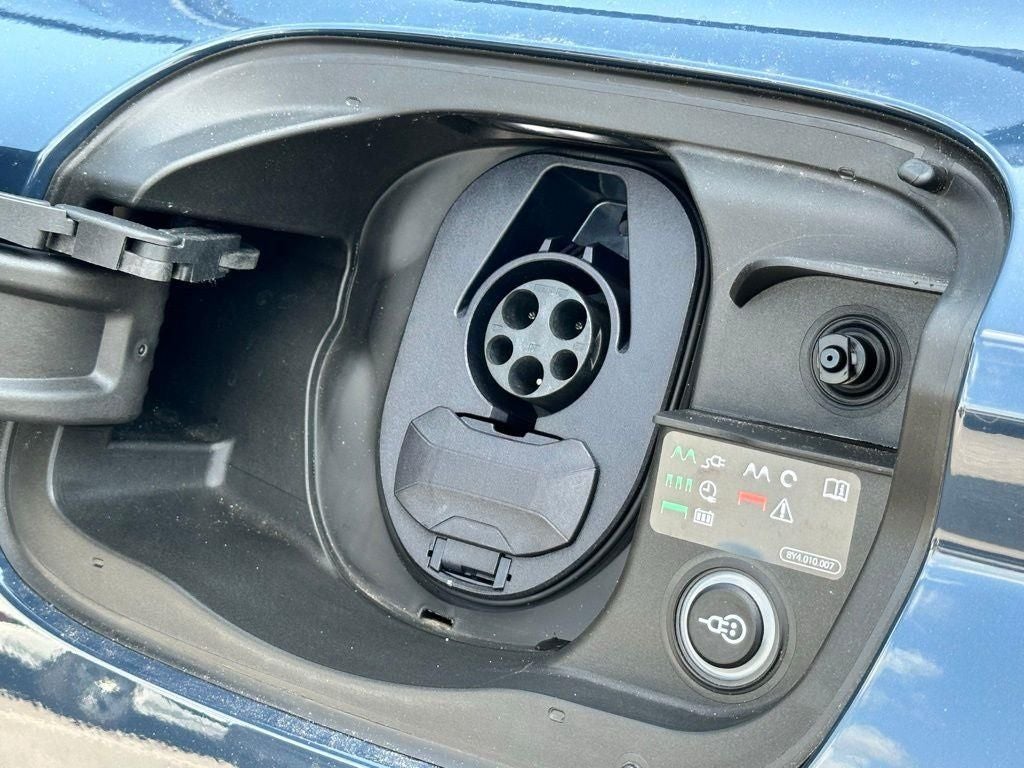 2025 Audi Q6 e-tron Premium Plus quattro