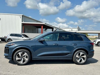 2025 Audi Q6 e-tron Premium Plus quattro