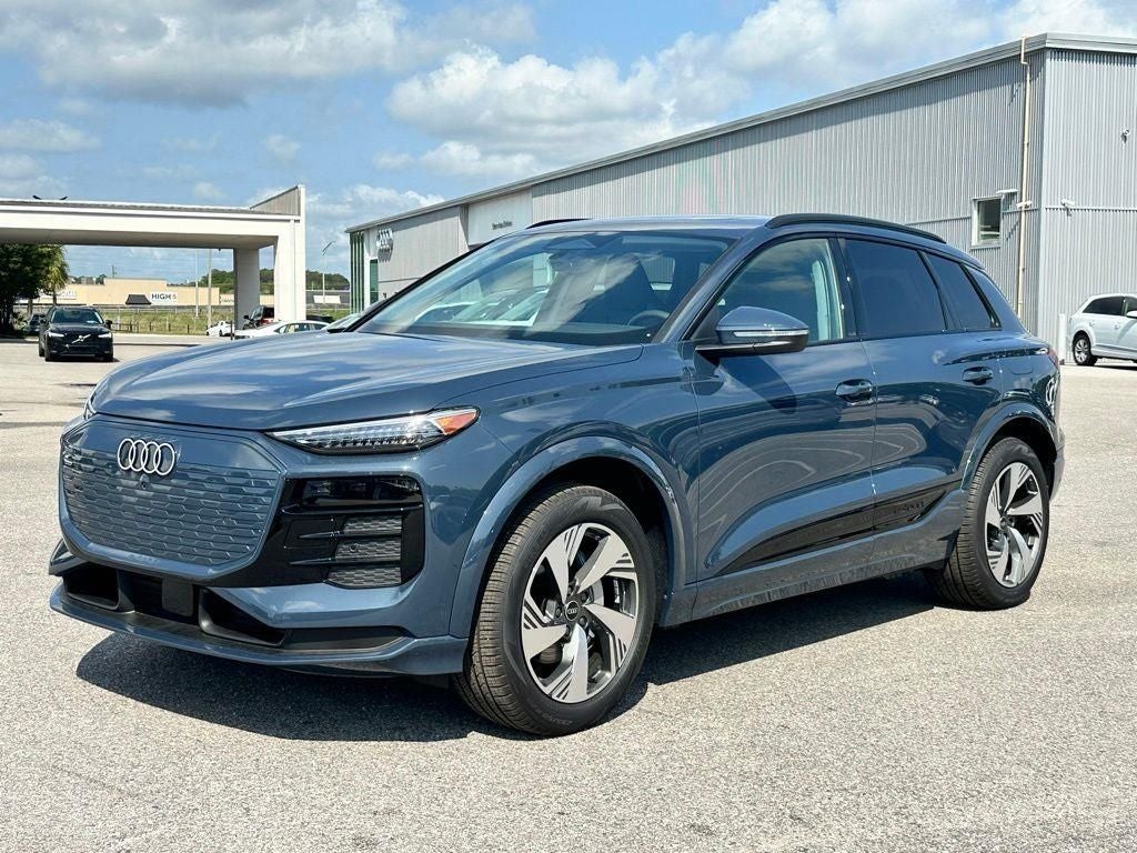 2025 Audi Q6 e-tron Premium Plus quattro