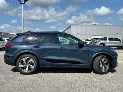 2025 Audi Q6 e-tron Premium Plus quattro