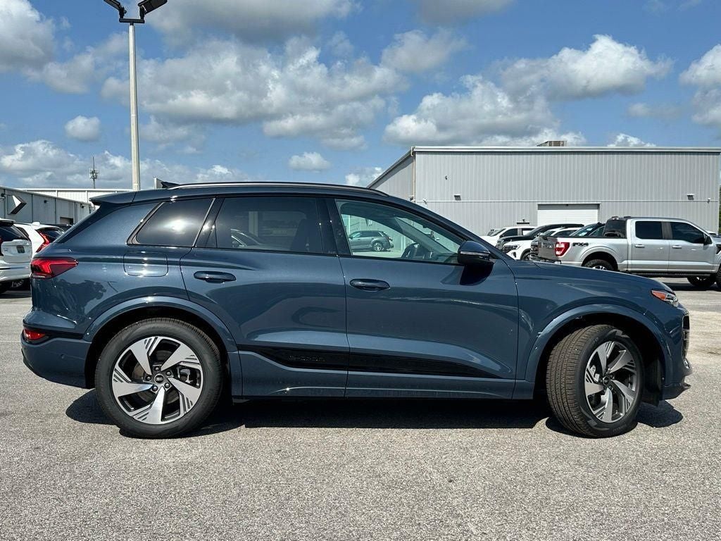 2025 Audi Q6 e-tron Premium Plus quattro