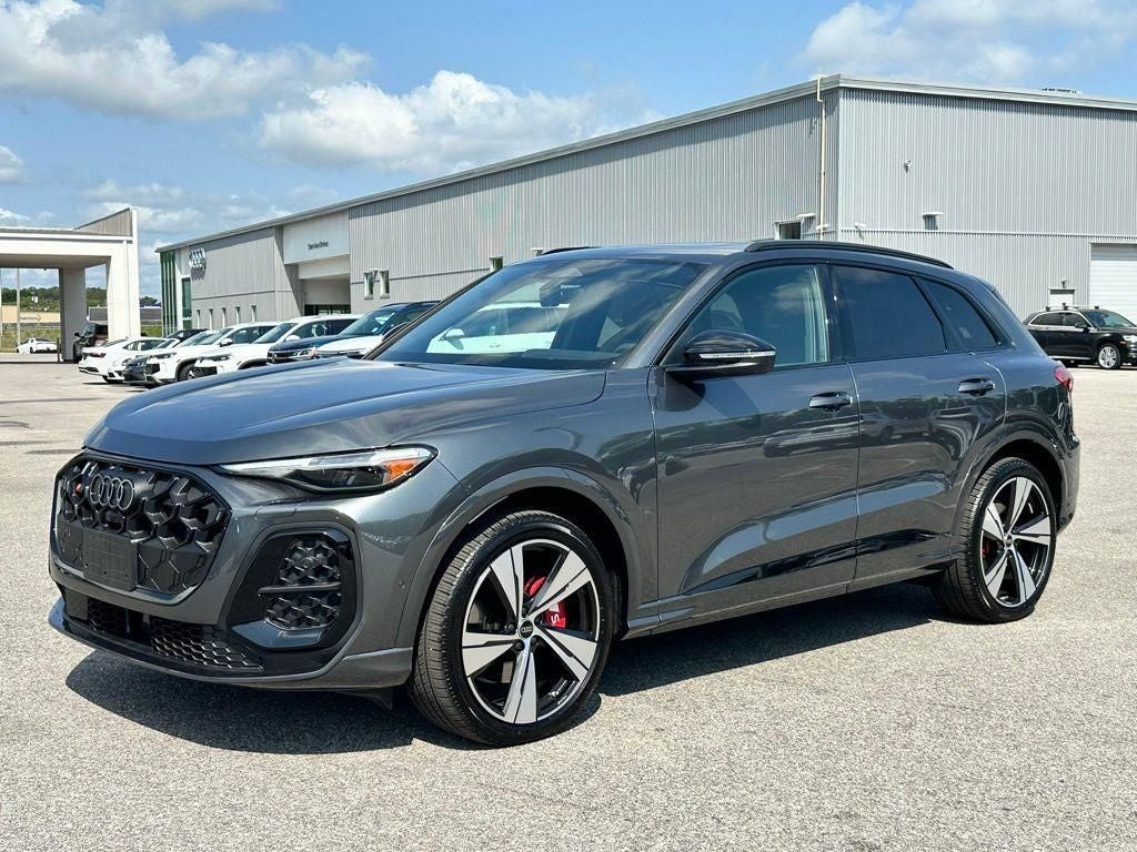 2026 Audi SQ5 Premium Plus quattro