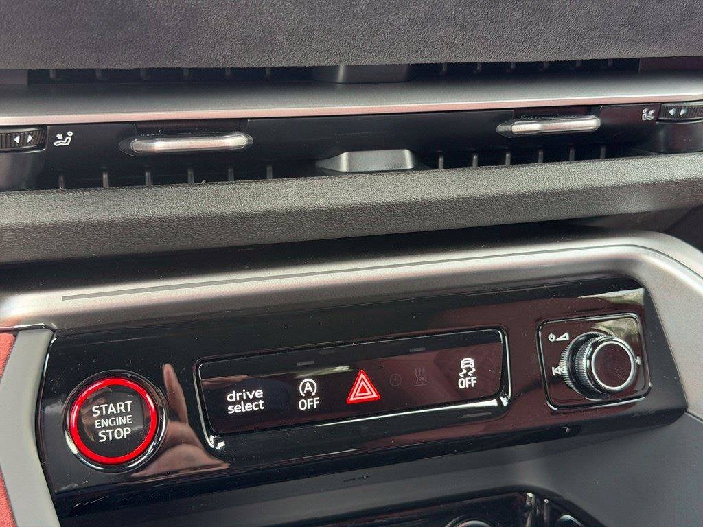 2026 Audi SQ5 Premium Plus quattro