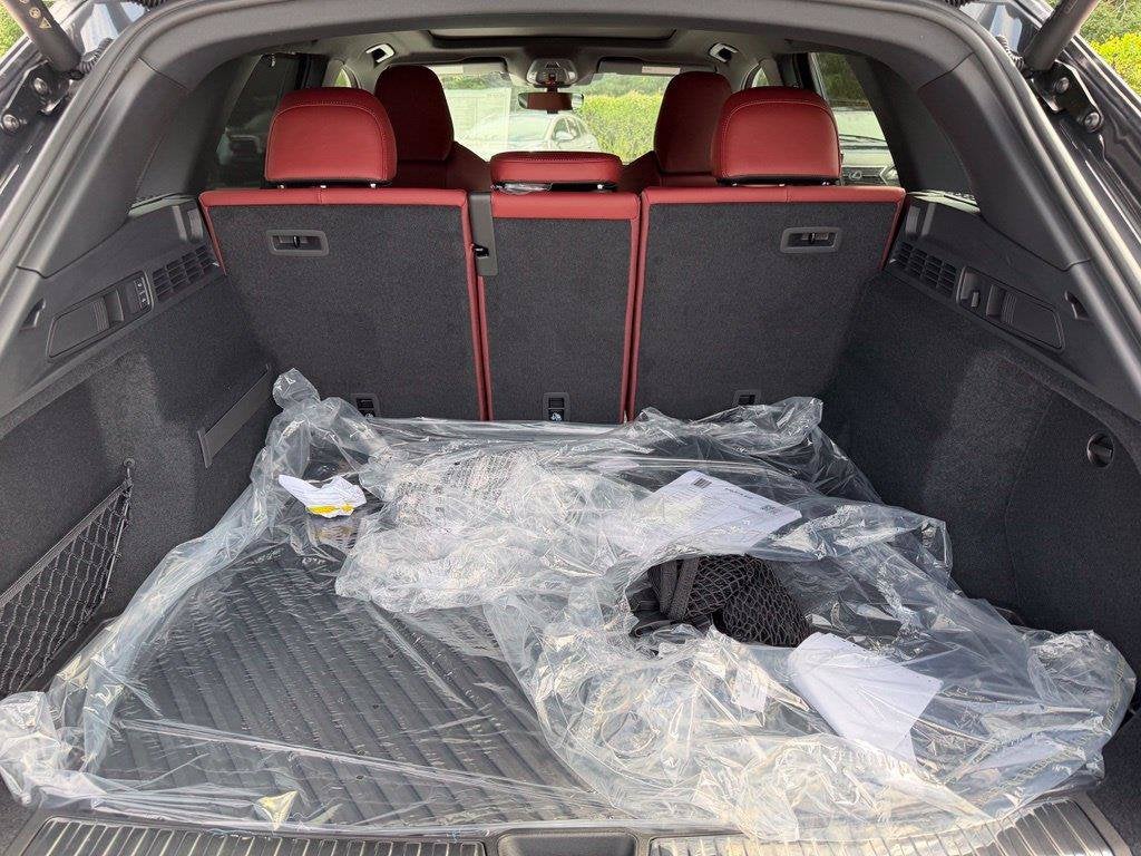 2026 Audi SQ5 Premium Plus quattro
