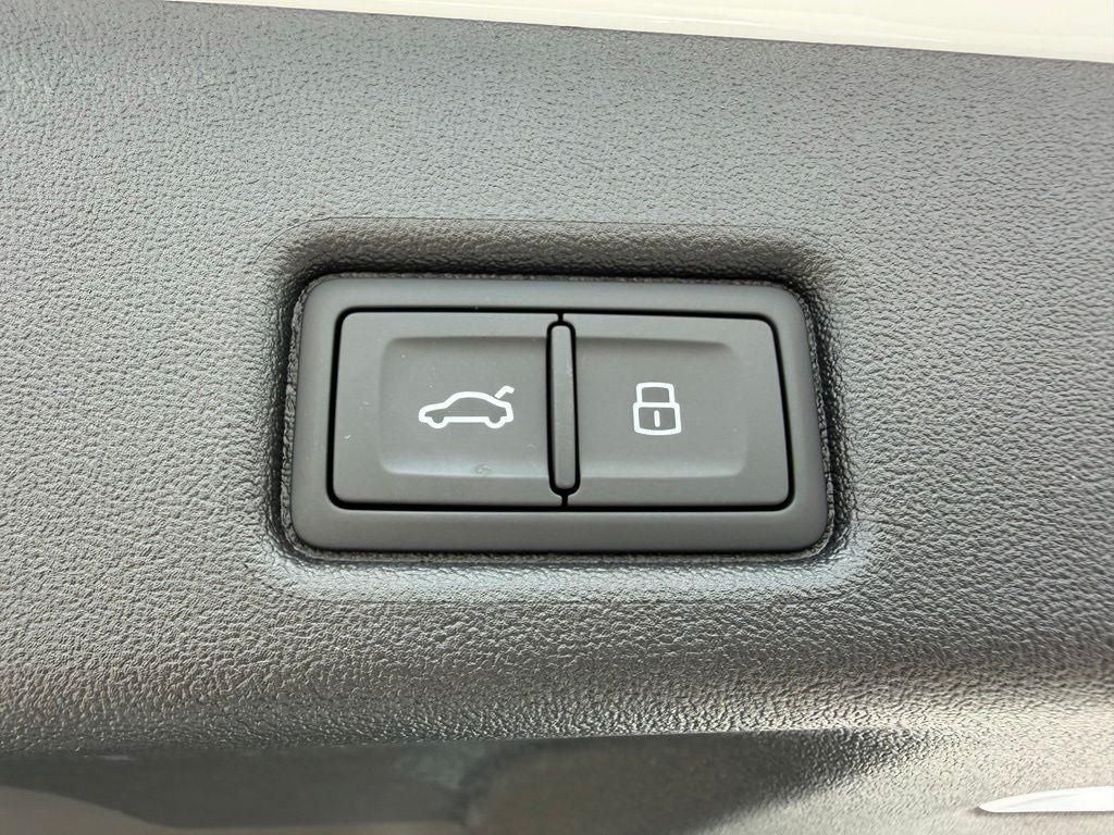 2026 Audi Q5 2.0T Premium Plus quattro