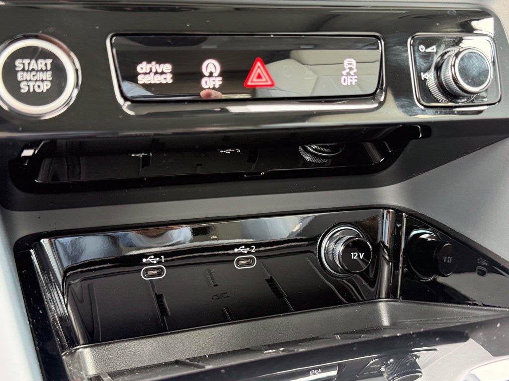 2026 Audi Q5 2.0T Premium Plus quattro