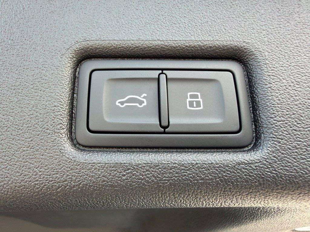 2026 Audi Q5 2.0T Premium Plus quattro