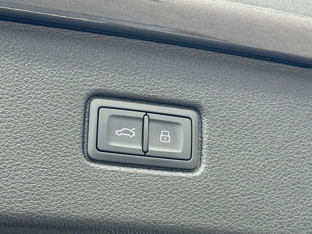 2026 Audi Q7 45 Premium quattro