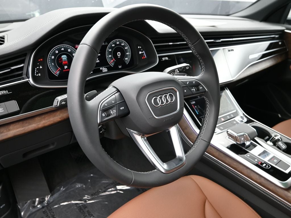 2025 Audi Q8 55 Premium Plus quattro