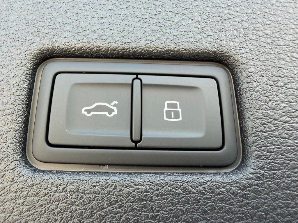 2026 Audi Q8 55 Premium Plus quattro